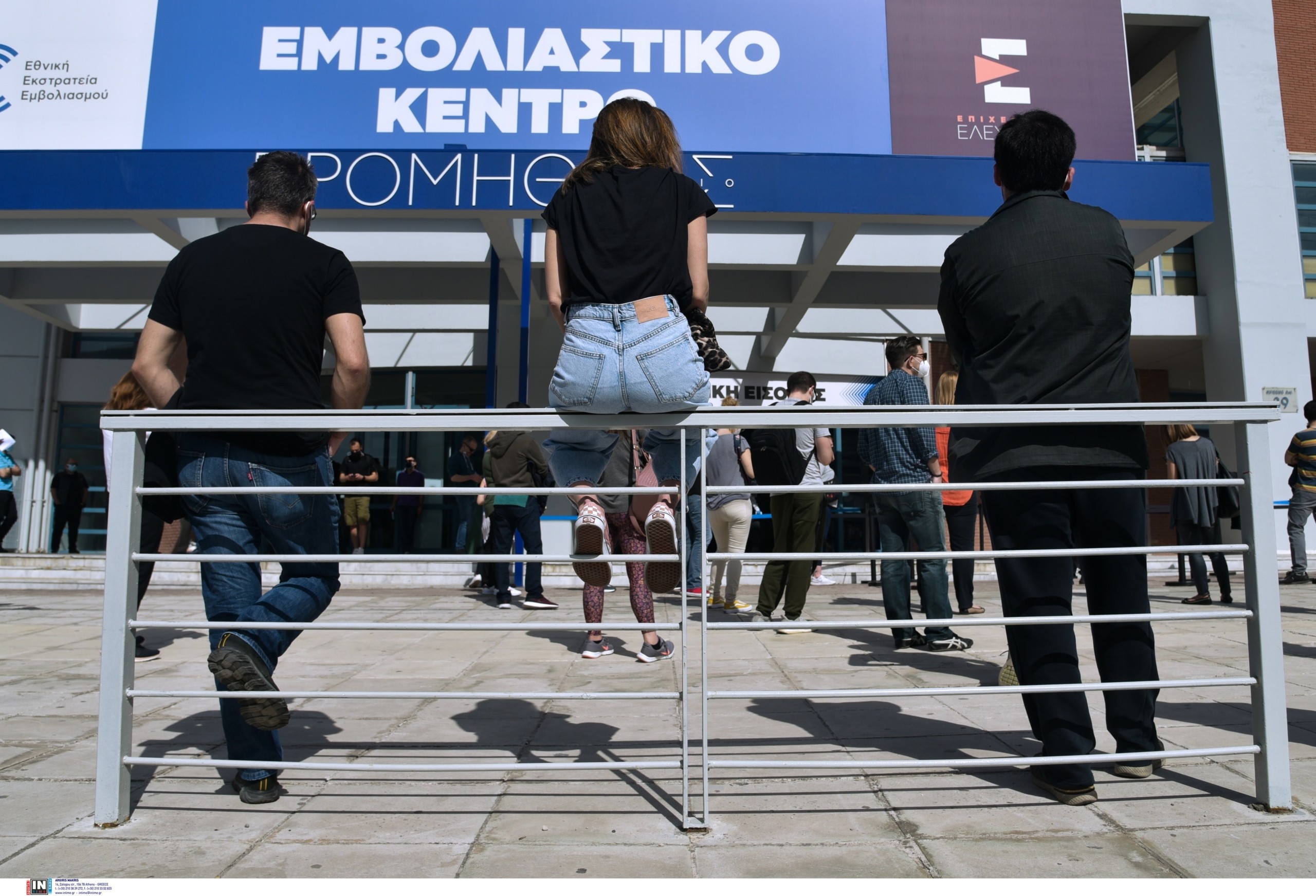 Ανοίγει το Μ. Σάββατο η πλατφόρμα εμβολιασμού για τους 45-49
