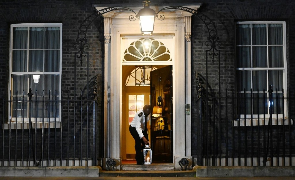 Έρευνες για την ανακαίνιση των 230.000 ευρώ στη Downing Street από τον Τζόνσον