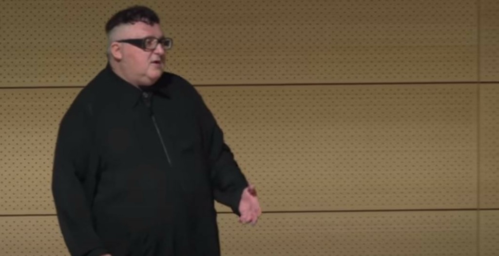 Πέθανε από κορονοϊό ο γνωστός σχεδιαστής Alber Elbaz