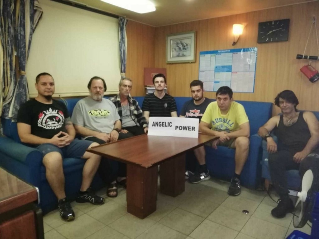 Επιστρέφουν στην Ελλάδα οι εγκλωβισμένοι ναυτικοί του Angelic Power