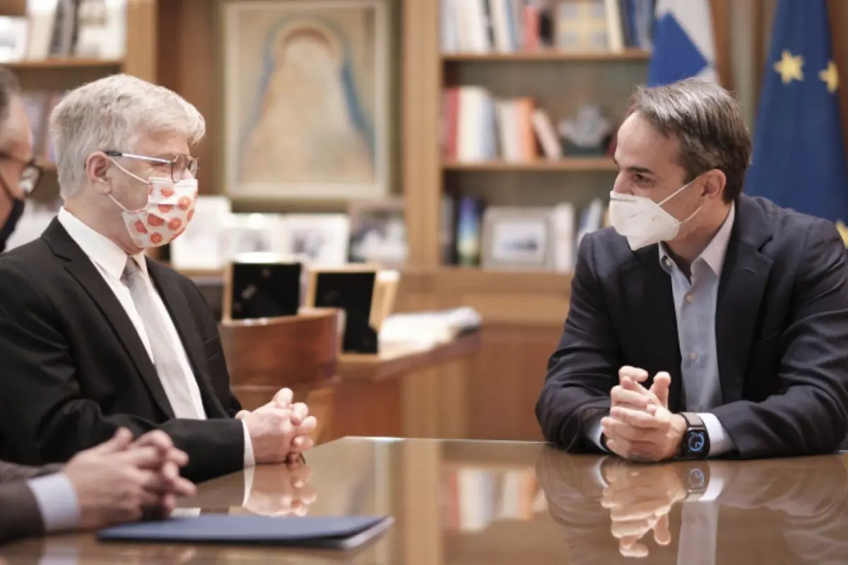 Στην Αθήνα ο Ισραηλινός γιατρός που ανακάλυψε το φάρμακο για τον κορονοϊό (vid)