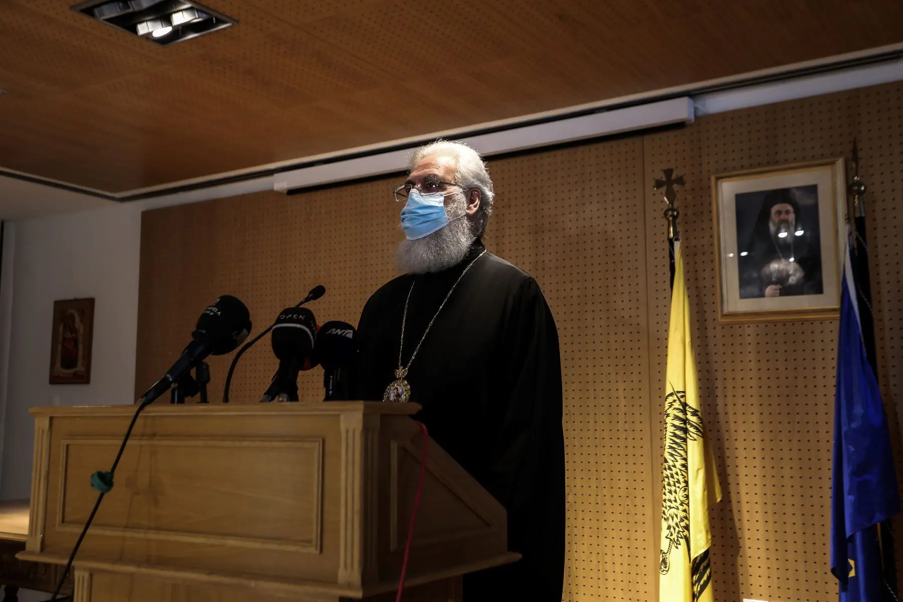 Μητροπολίτης Αθηναγόρας – “Περιφορά Επιταφίου χωρίς να ακολουθούν πιστοί” (vid)