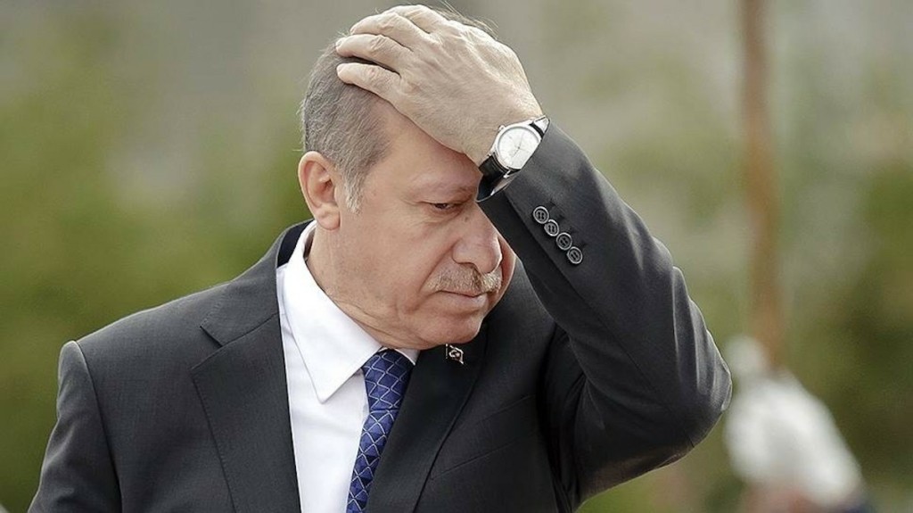 Ο “νταλκάς” Ερντογάν για την αμερικανική βάση στα σύνορα – Επική ατάκα σε Μακρόν – “Σε ξεγελάνε οι Έλληνες”