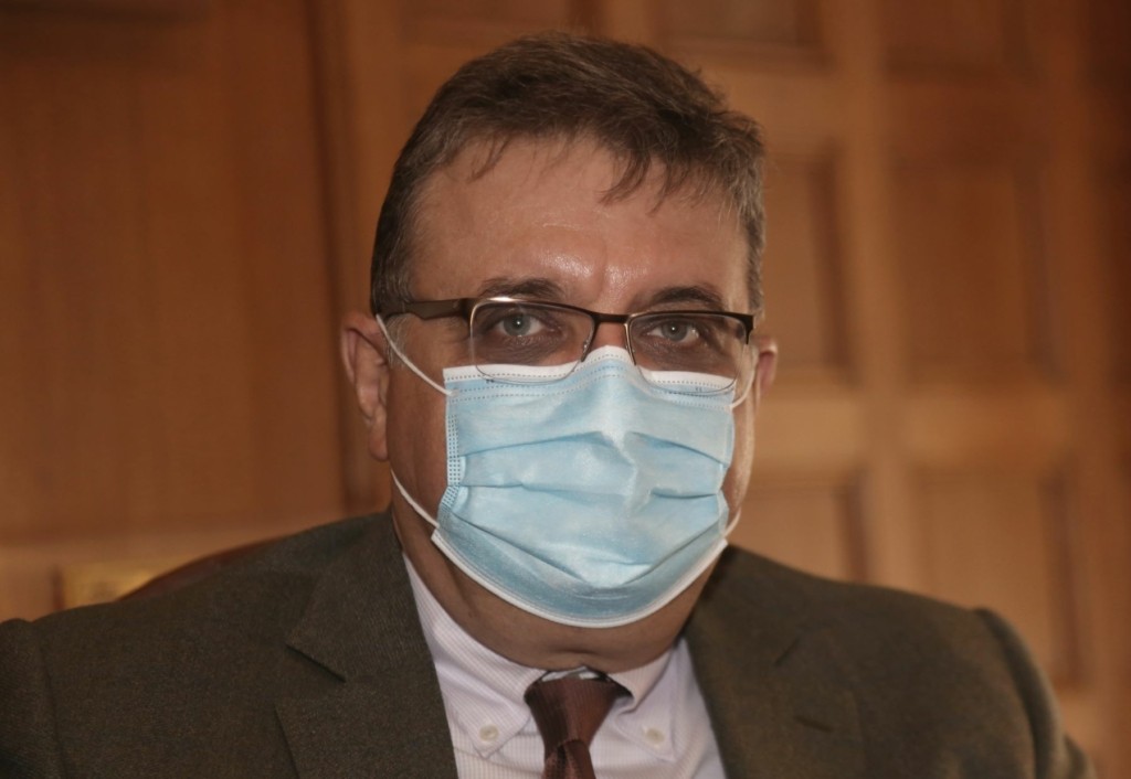 Ηχηρό “όχι” Εξαδάκτυλου σε μαζική έξοδο για το Πάσχα (vid)