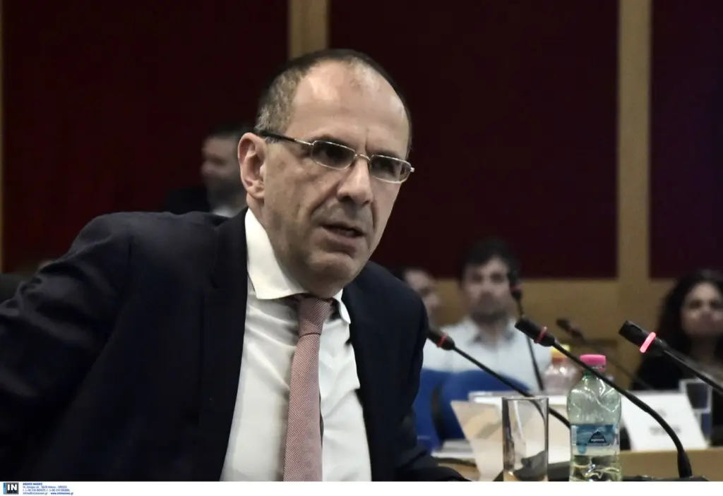 Ο Γεραπετρίτης έκλεισε το μάτι στον Μπογδάνο
