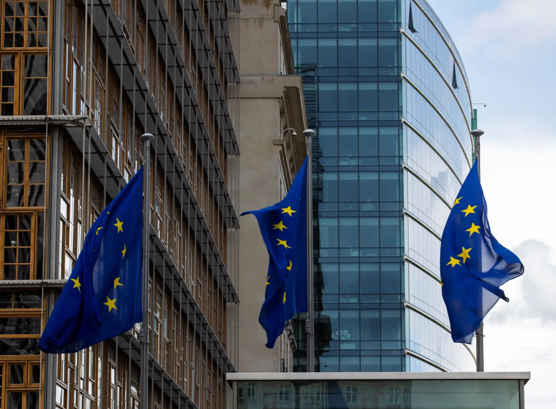 Γάζα: Το σχέδιο της Κομισιόν για την επιβολή δασμών και κυρώσεων στο Ισραήλ – Στο “στόχαστρο” και υπουργοί