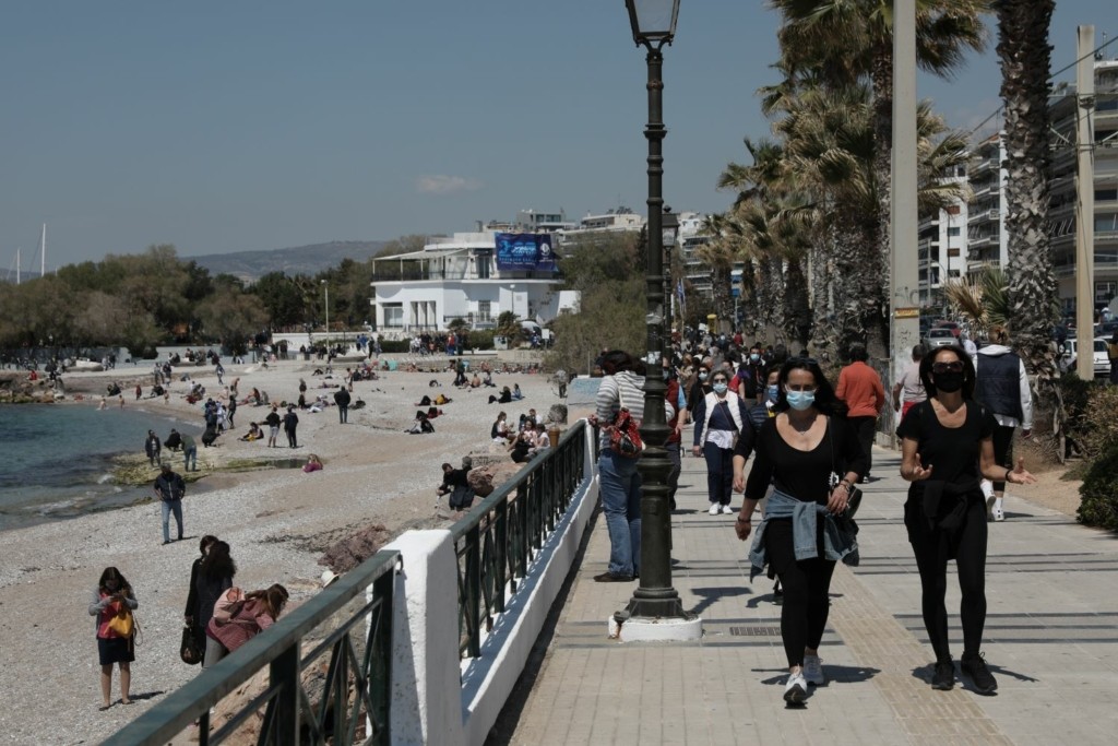 Ξανά ανησυχία για τα νέα κρούσματα – Αυξήθηκαν πάνω από τις 3.000