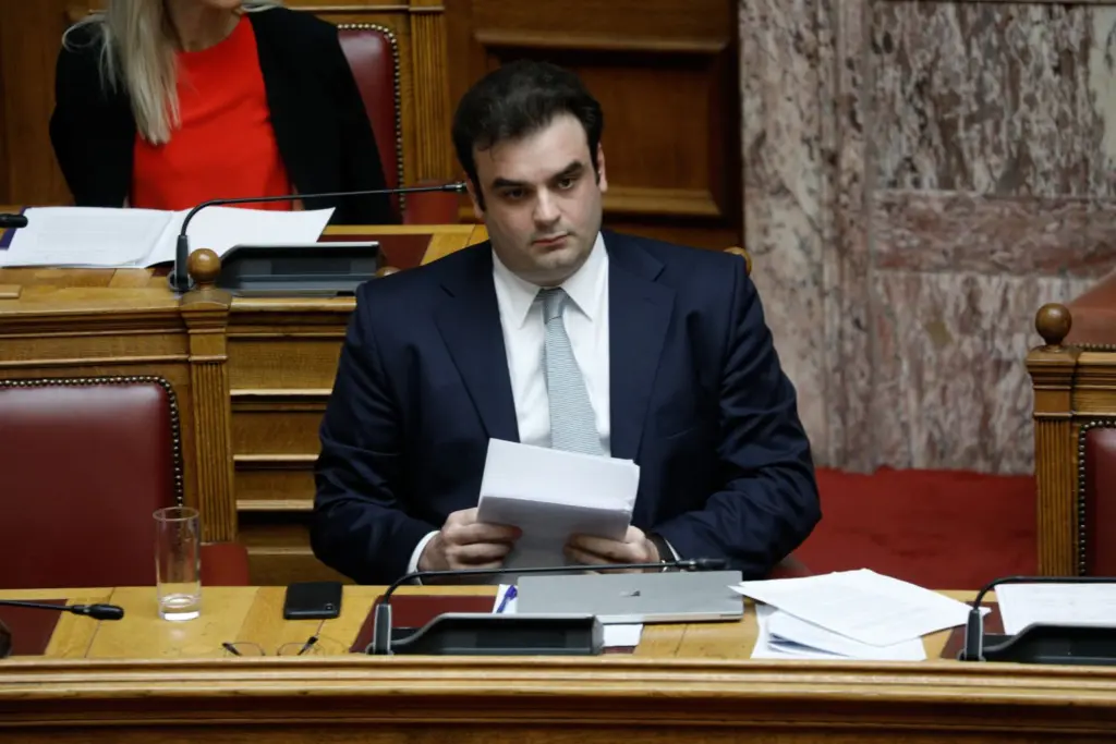 Αλλάζουν τα πάντα στις υπεύθυνες δηλώσεις και τις εξουσιοδοτήσεις – Με ένα κλικ μέσω κινητού