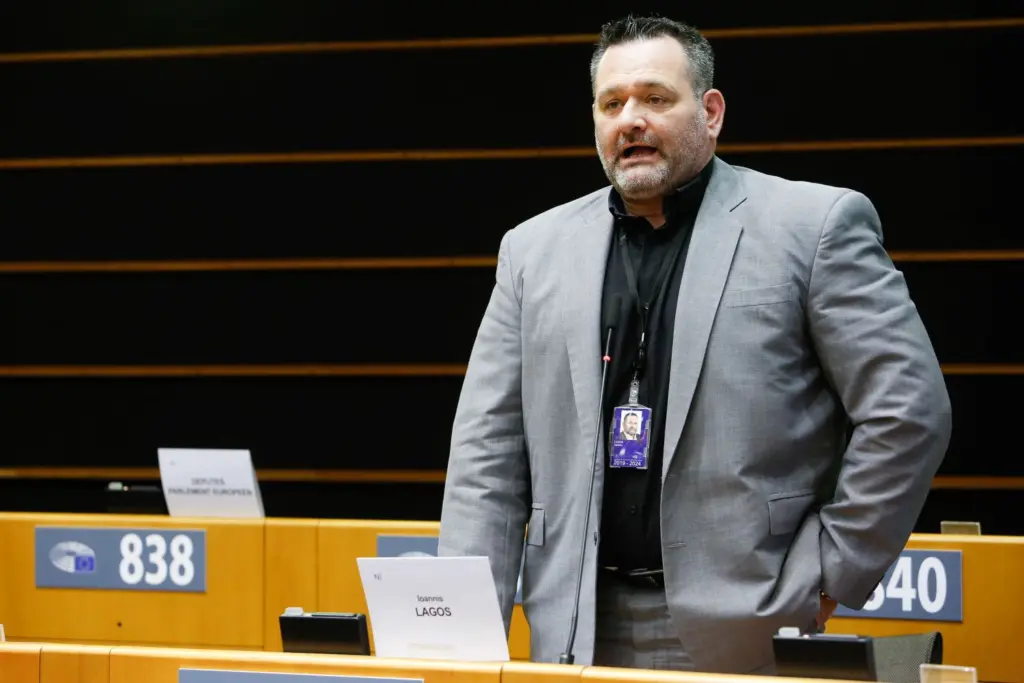 Άρση ασυλίας από το Ευρωπαϊκό Κοινοβούλιο για τον Γιάννη Λαγό
