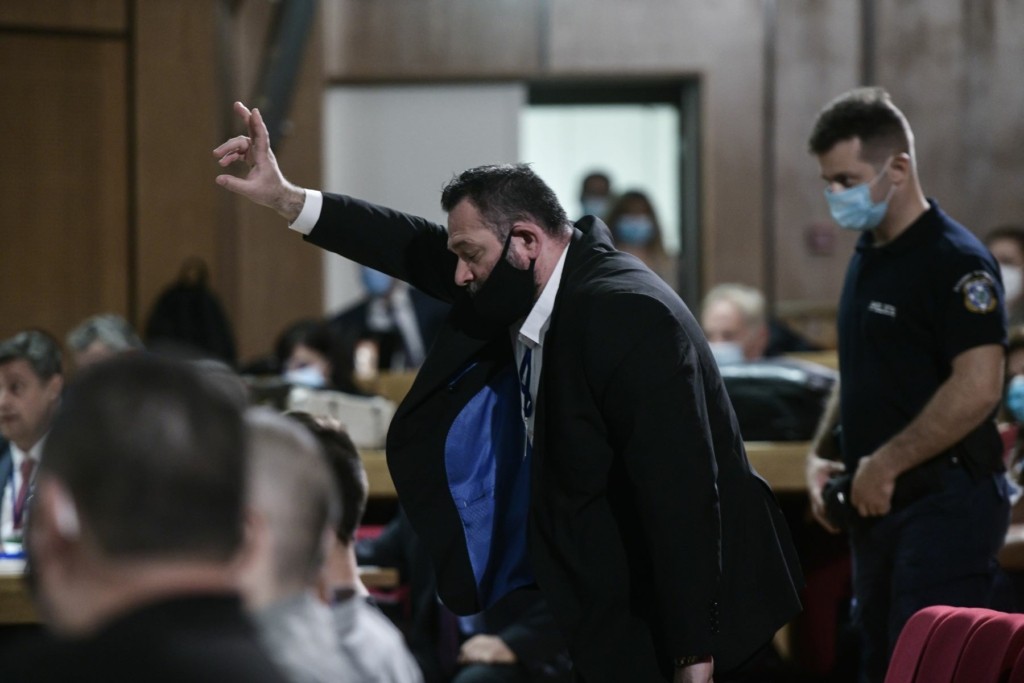 Ο “πατριώτης” Γιάννης Λαγός ζήτησε άσυλο στο Βέλγιο (vid)