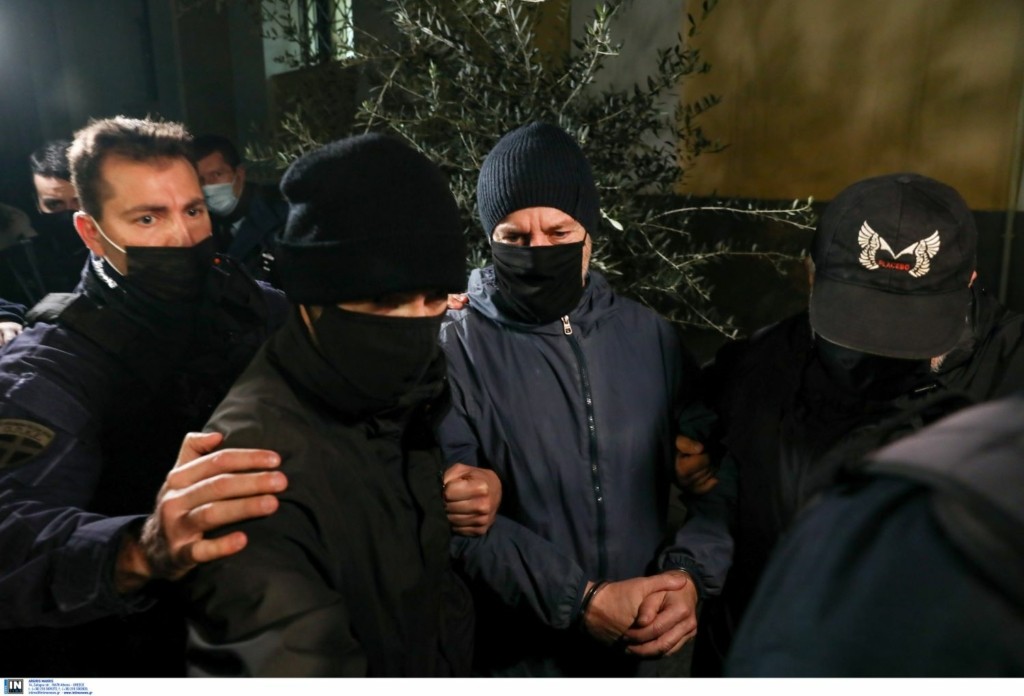 Η πρώτη κατάθεση βόμβα στη δίκη του Δημήτρη Λιγνάδη – “Μου χάιδευε το κεφάλι και μου έλεγε ότι είμαι κούκλος”
