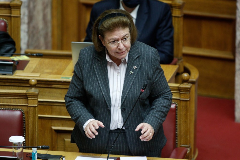 “Η Ελλάδα δεν αναγνωρίζει νομή, κατοχή και κυριότητα των Γλυπτών του Παρθενώνα στο Βρετανικό Mουσείο”  είπε η Μενδώνη