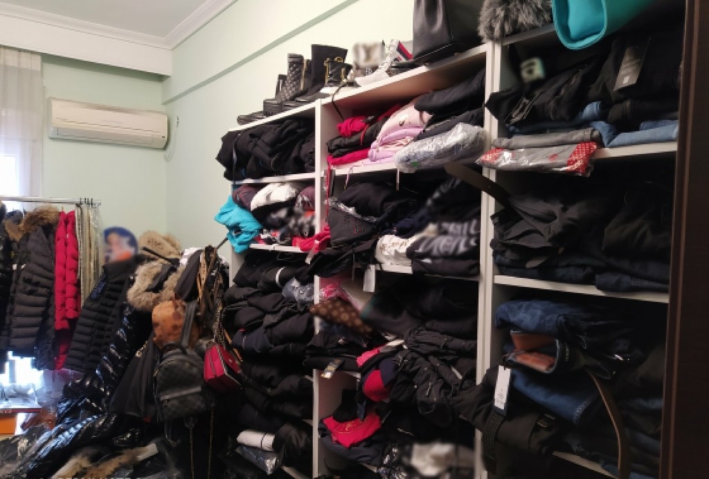 Θα έριχναν στην αγορά πάνω από 2.000 «μαϊμού» προϊόντα (pics)