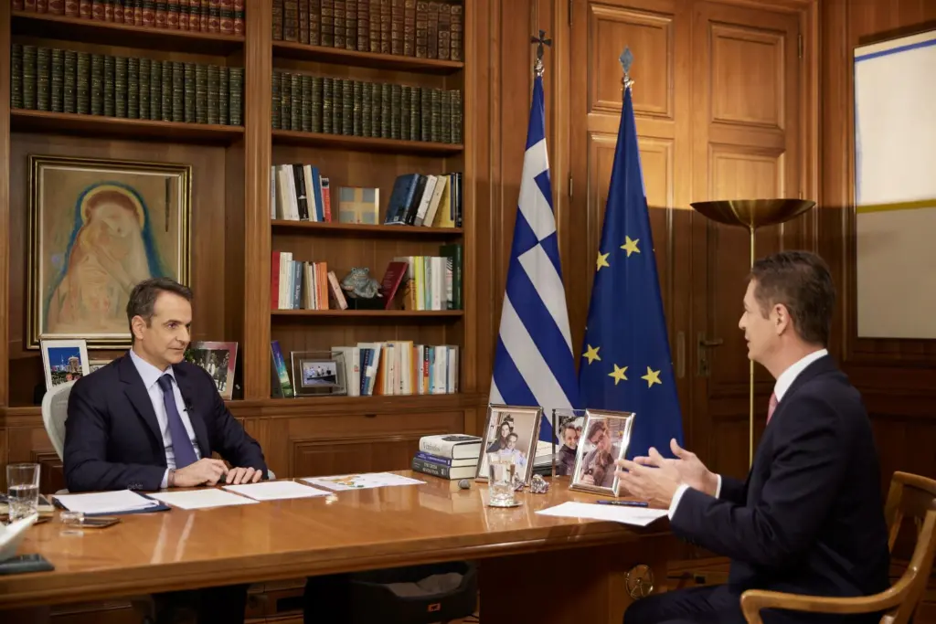Παραδοχή Μητσοτάκη ότι έγιναν πισωγυρίσματα με τον κορονοϊό