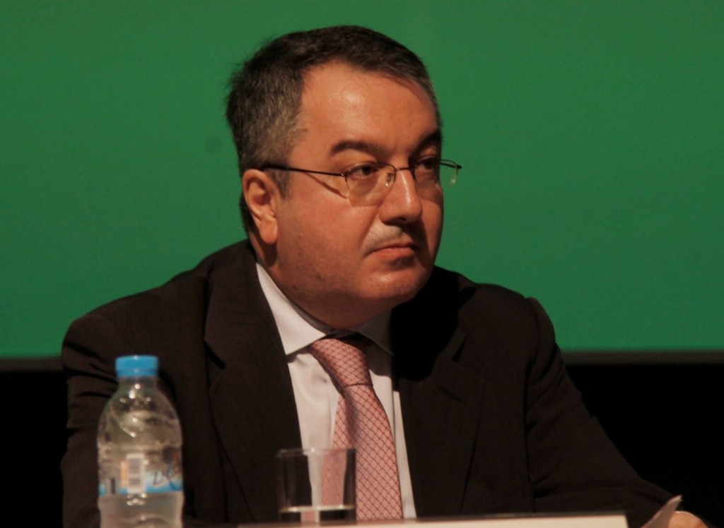 Πόσο αποτελεσματική είναι η τρίτη δόση του εμβολίου απέναντι στην Όμικρον – Η απάντηση Μόσιαλου