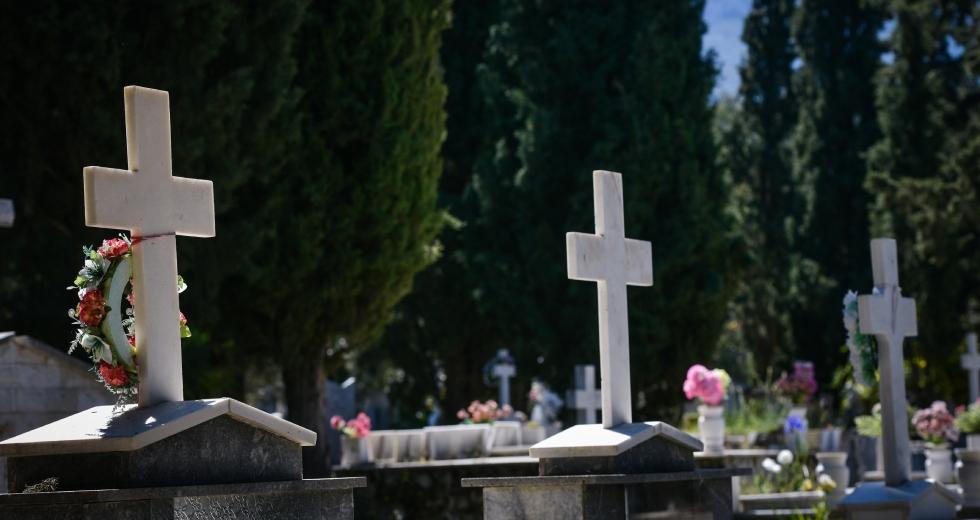 Απεργία: Κλειστά την Πέμπτη τα δημοτικά κοιμητήρια σε όλη τη χώρα