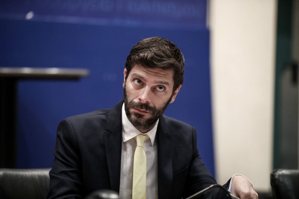 Γιατρομανωλάκης – Έτσι θα λειτουργήσουν σινεμά, μουσεία και θέατρα – Τι θα γίνει με τα πανηγύρια (vid)