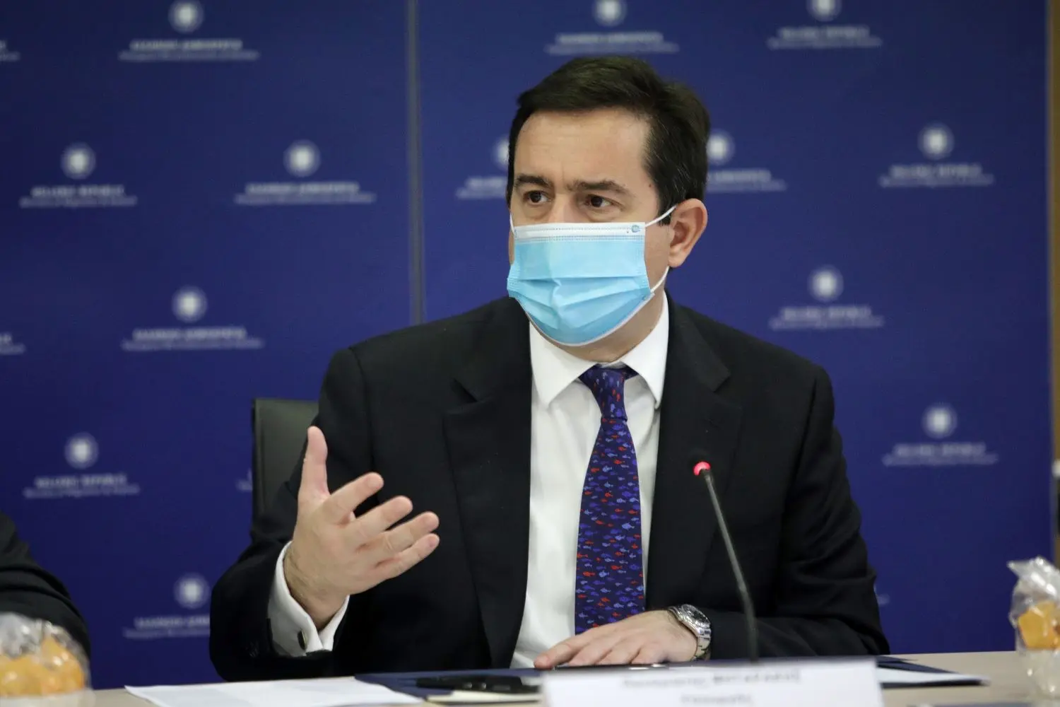 Σαφές μήνυμα Μηταράκη – “Δεν θα γίνουμε πύλη εισόδου παράνομων μεταναστευτικών ροών”