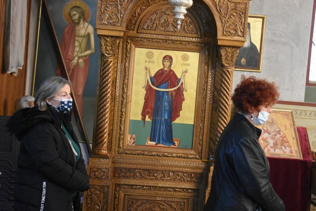 Πάσχα 2021: Ανάσταση στο προαύλιο ζητά η Εκκλησία