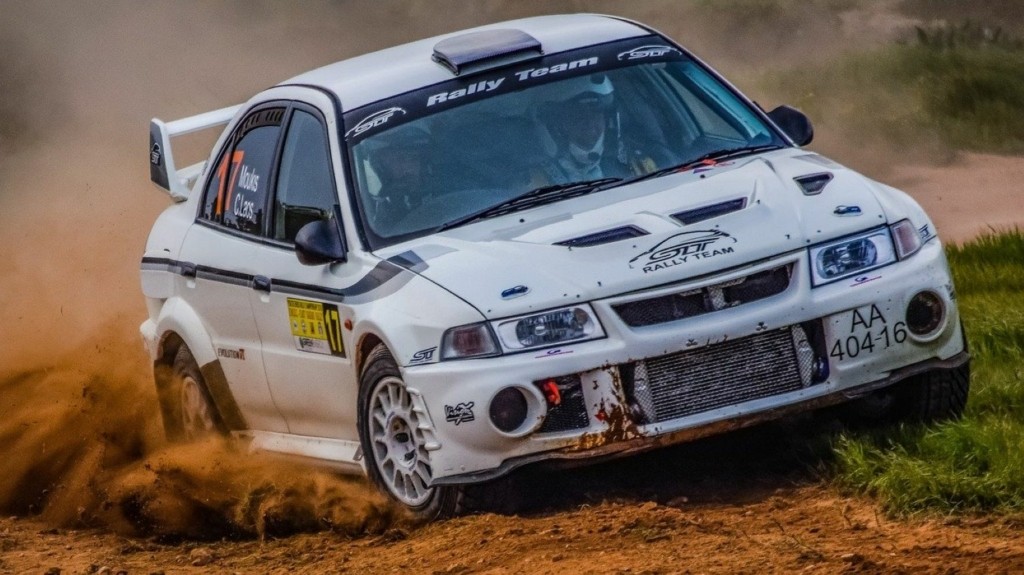 Κατέκτησε τον τίτλο του WRC ο Οζιέ – Το ατύχημα δεν τον σταμάτησε (vid)