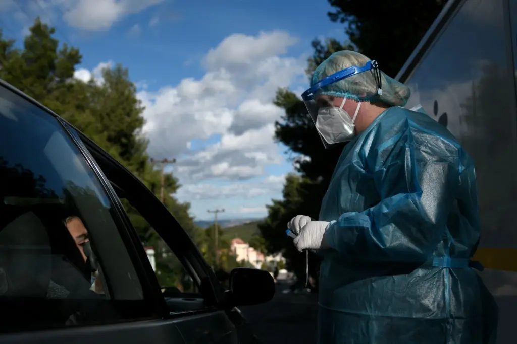 Σάλος στη Γερμανία για απάτη με τα rapid test σε διαγνωστικά κέντρα