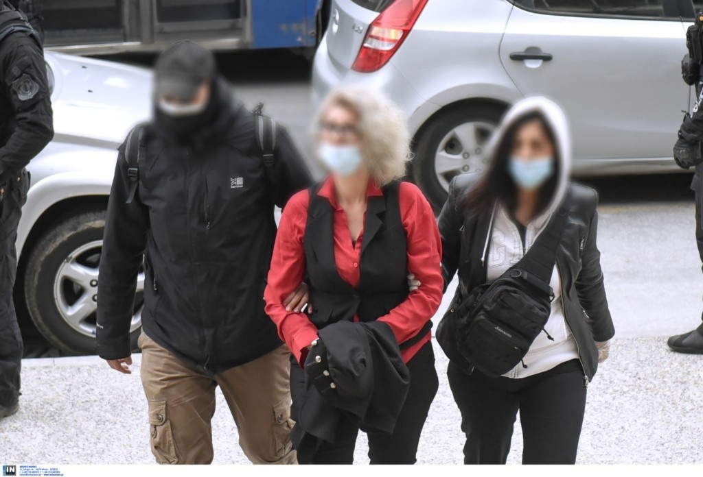Αναβολή πήρε η δίκη της μητέρας που ο γιος της αρνήθηκε το self test (pics&vid)