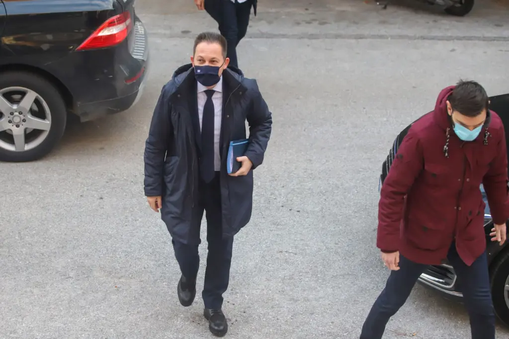 Προανήγγειλε προνόμια για τους εμβολιασμένους ο Πέτσας – Στα μέσα Ιουνίου οι αποφάσεις