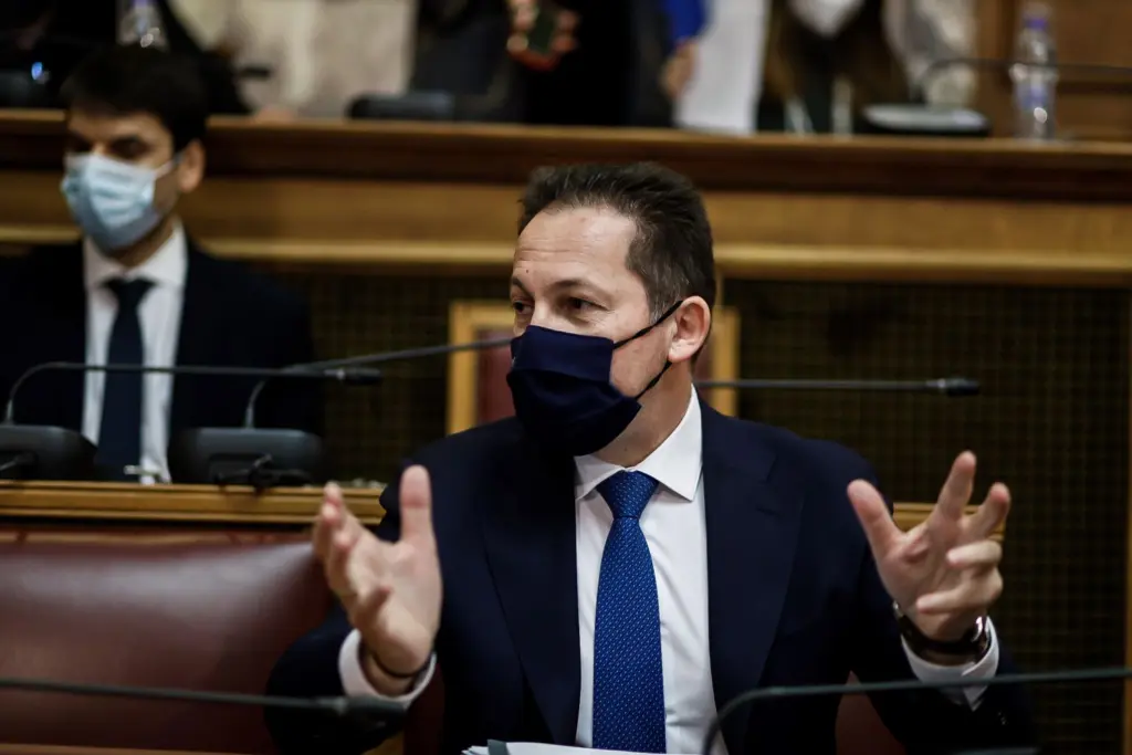 Νέες προειδοποιήσεις Πέτσα για lockdown – “Θα πάρθει ότι μέτρο χρειαστεί”