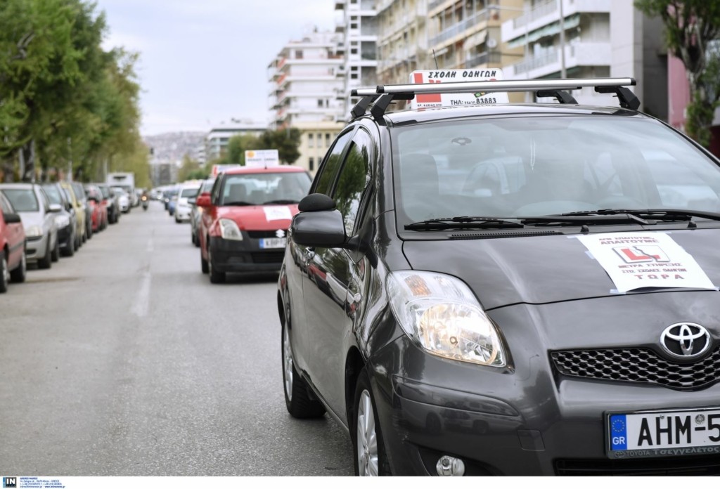 “Αλαλούμ” στις σχολές οδηγών με τα self tests – To DEBATER αποκαλύπτει (vid)