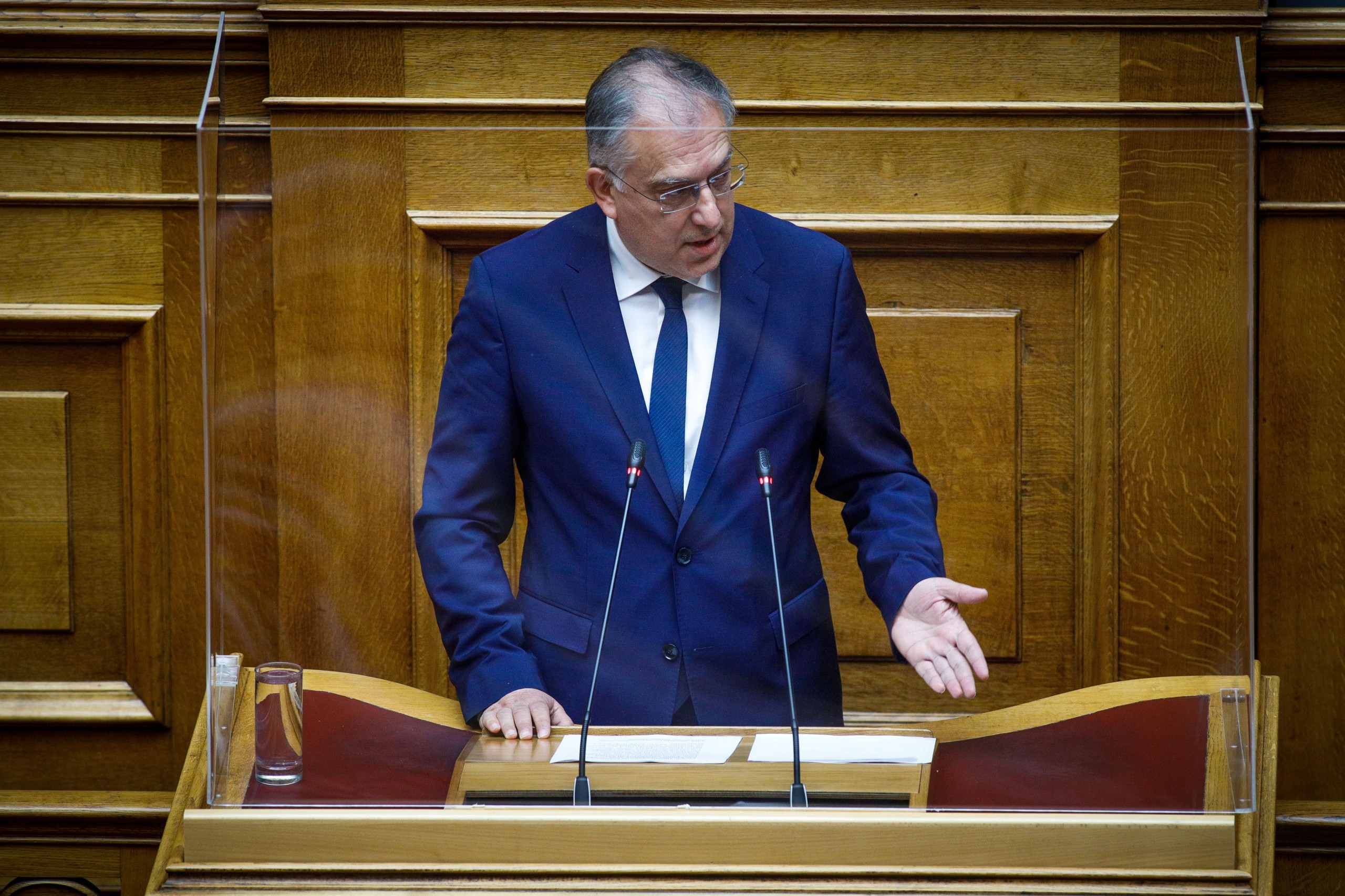 1.026 νέοι αστυνομικοί στην Αττική – Από 1 Νοέμβρη 100 περιπολικά στους δρόμους της πόλης τα βράδια