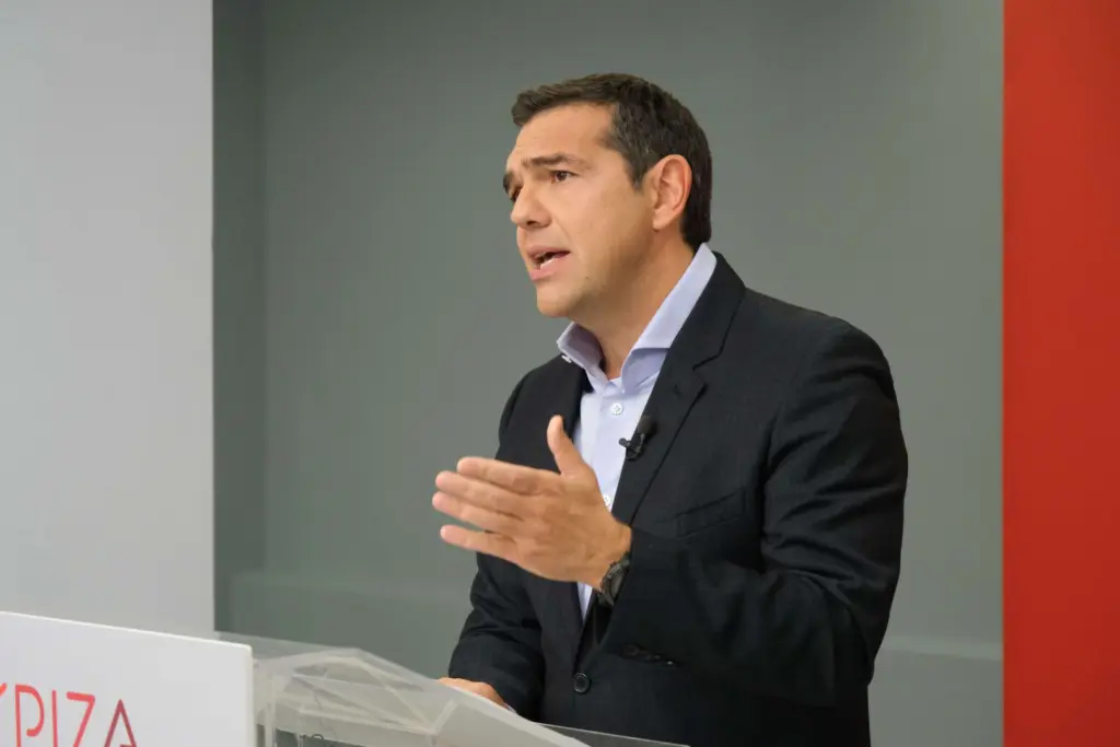 Τσίπρας: Το οικονομικό σχέδιο με διαγραφές χρεών