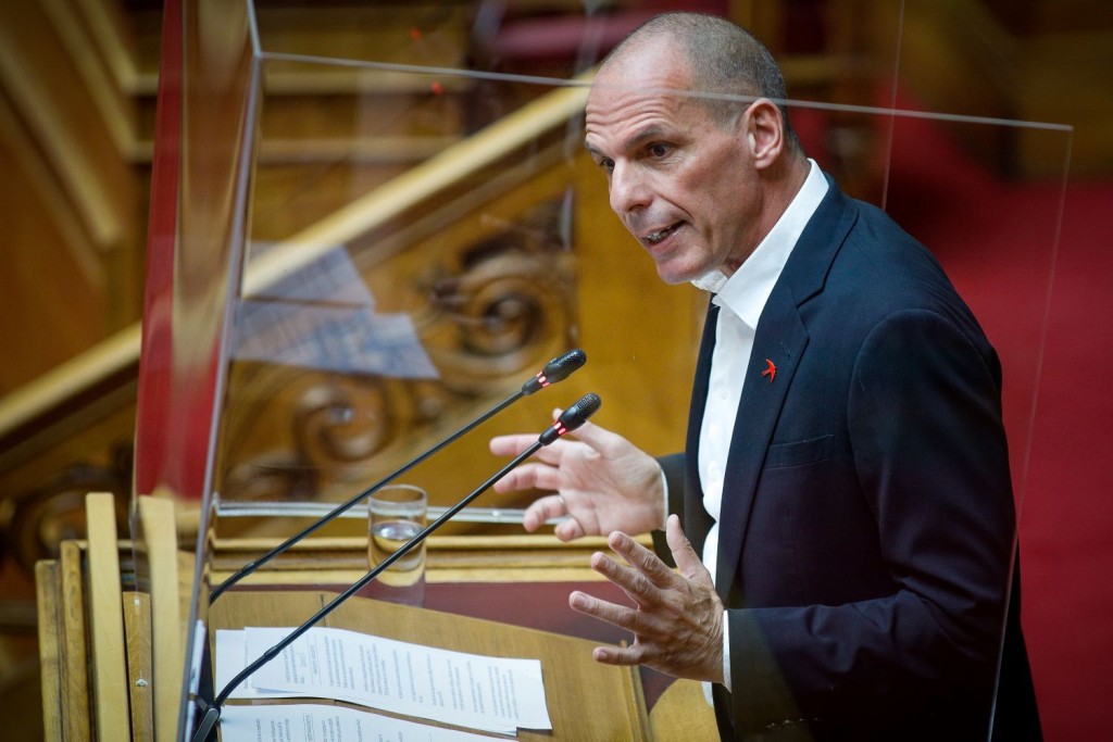 Σκληρή ανακοίνωση του ΜεΡΑ25 για τον ξυλοδαρμό Βαρουφάκη – “Θρασύδειλη φασιστική επίθεση”