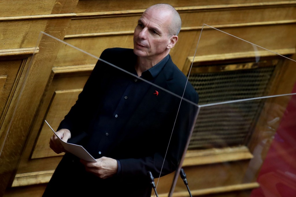 Επίκαιρη ερώτηση του Βαρουφάκη στον Μητσοτάκη για τον κατώτατο μισθό