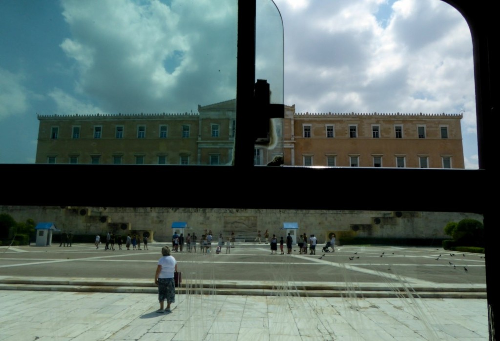 Πυρά σύσσωμης της αντιπολίτευσης για το διάγγελμα Μητσοτάκη