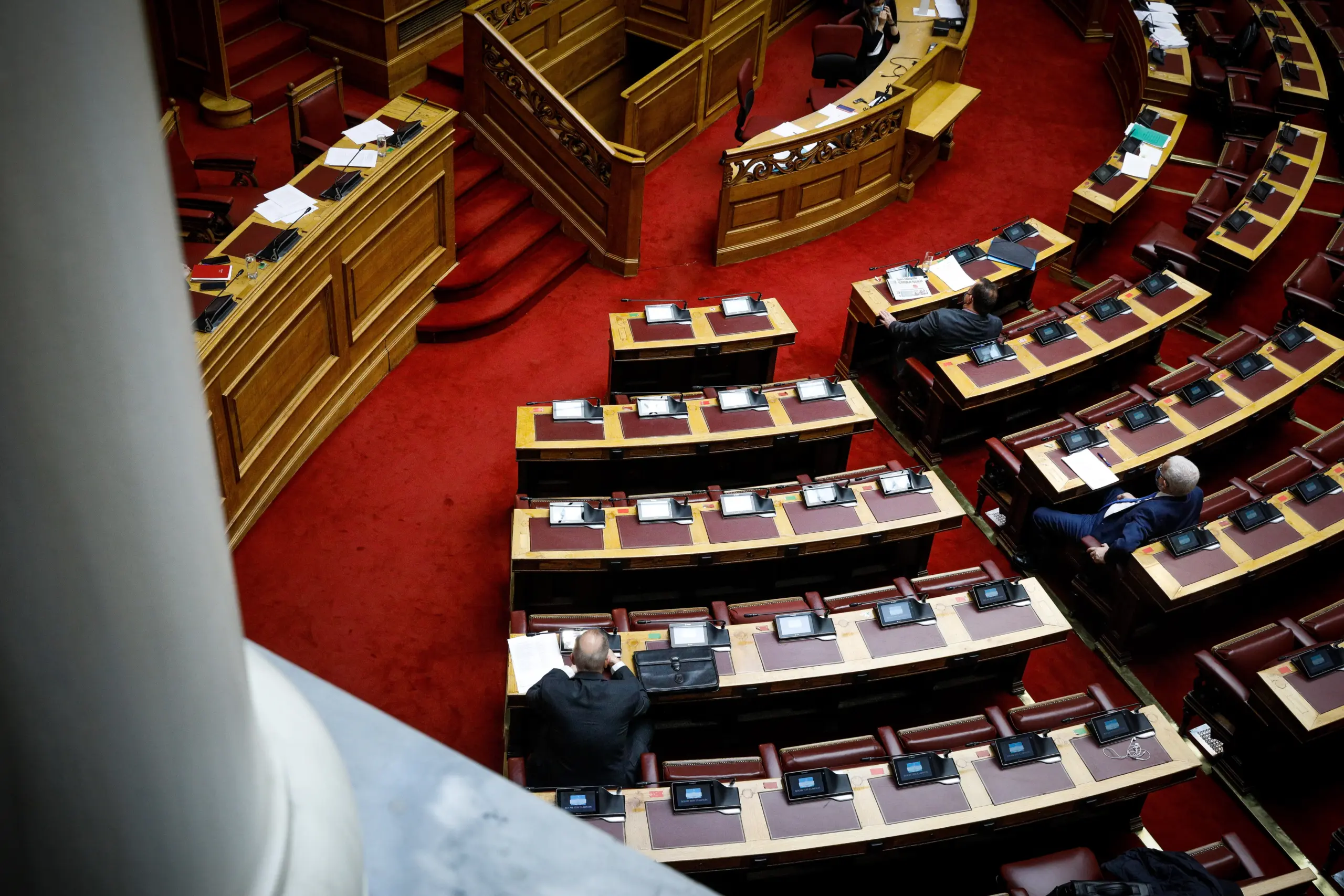 Υπερψηφίστηκε το νομοσχέδιο με τον υποχρεωτικό εμβολιασμό – Τι ψήφισε η αντιπολίτευση