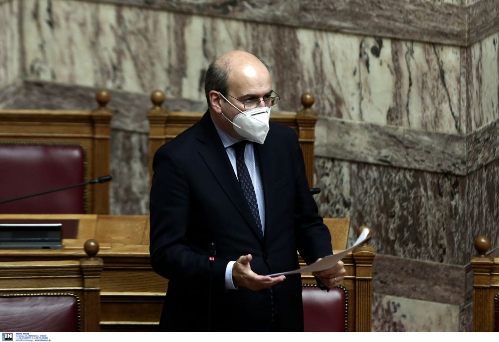 Χατζηδάκης για 8ωρο – Μ. Τετάρτη έως Μ. Πέμπτη οι προκαταβολές συντάξεων (vid)