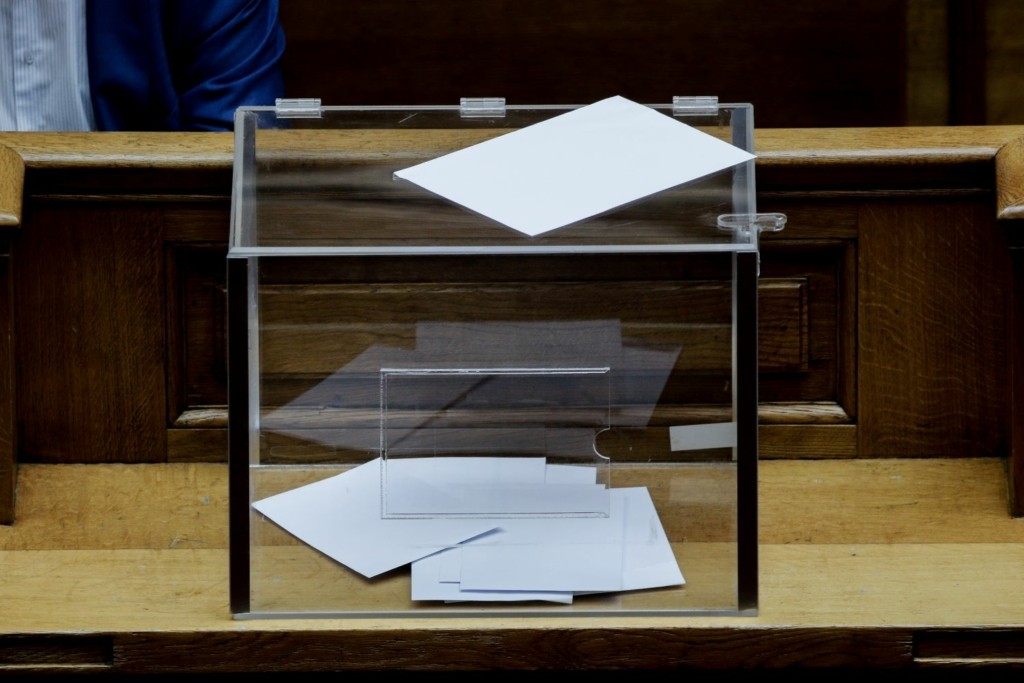 Ψήφισαν μαζικά στην Κύπρο οι ψηφοφόροι