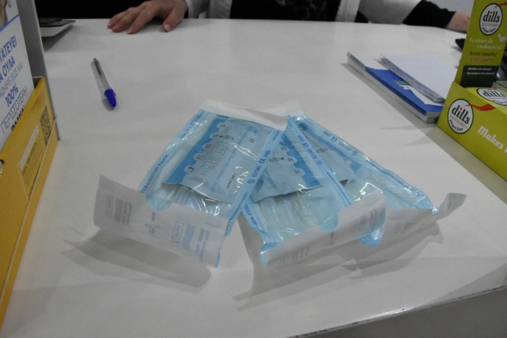Γονέας μαθητή και αρνητής των self test μηνύει διευθύντρια σχολείου στα Χανιά
