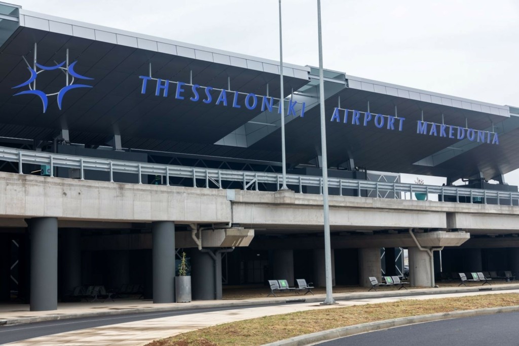 Γλίτωσε στο παρά πέντε τη μήνυση ο “ασυγκράτητος” επιβάτης που επιτέθηκε σεξουαλικά σε αεροσυνοδό