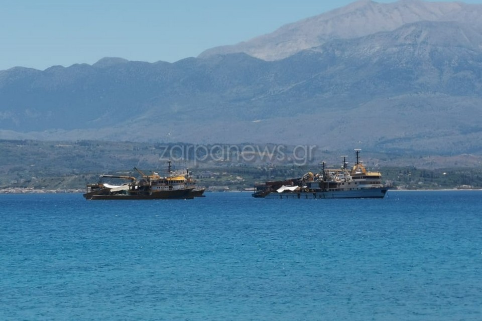 Αυτά είναι τα τουρκικά αλιευτικά που κατέπλευσαν στα Χανιά (pics)
