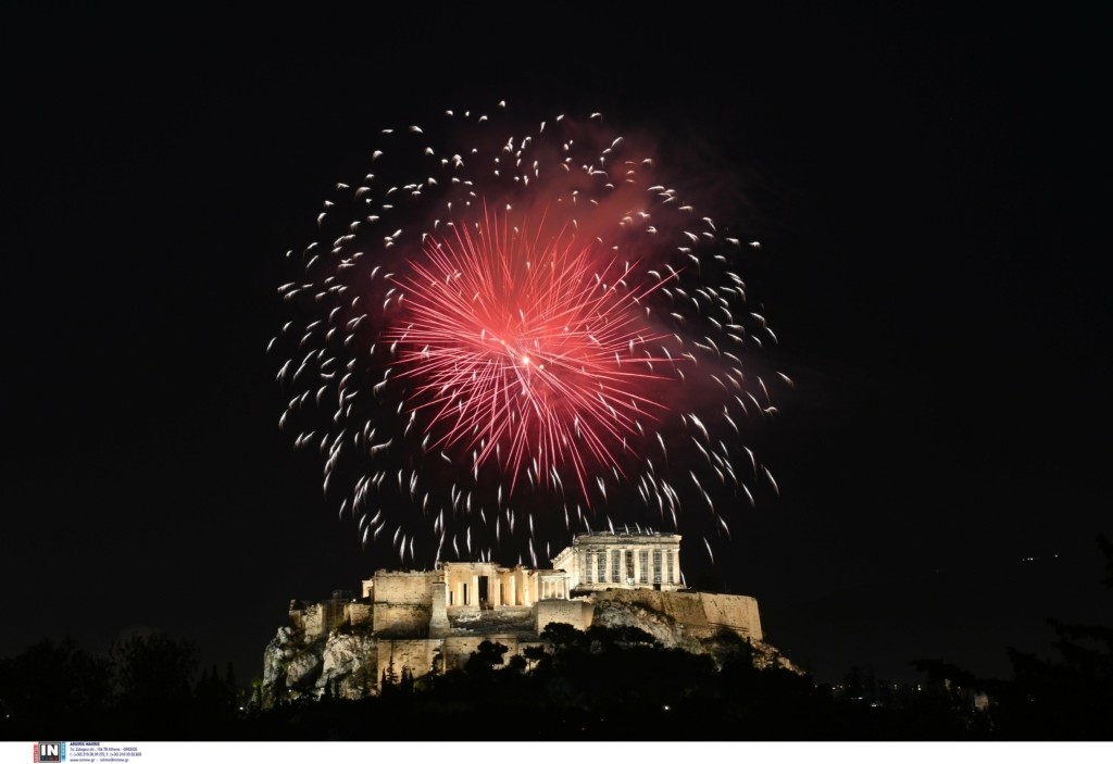 Μια διαφορετική Ανάσταση ελπίδας και ελευθερίας (pics&vid)