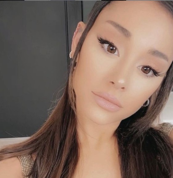 Μυστικός γάμος για την Ariana Grande με τον Dalton Gomez