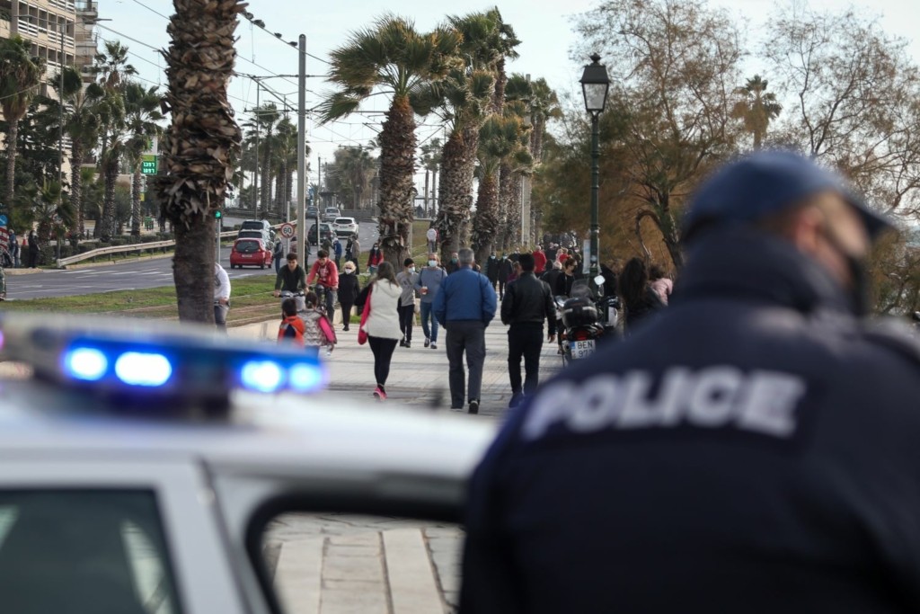 Tεράστια ποσότητα κάνναβης ανακάλυψαν οι αρχές σε σπίτι τριών ατόμων (pic)