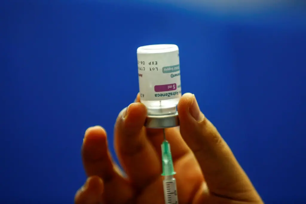 Tέρμα στο εμβόλιο AstraZeneca στους κάτω των 60 ετών εισηγούνται στην κυβέρνηση