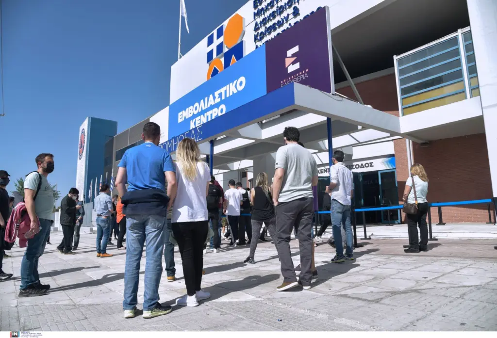 Εμβολιασμοί από τα 16 έτη και στην Ελλάδα – Πότε παίρνουν σειρά (vid)