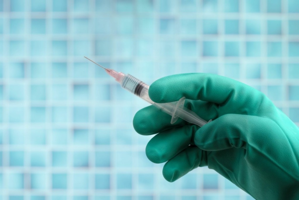Η πρώτη σύνδεση του AstraZeneca με θρόμβωση από επίσημα χείλη – Τι είπε ο Διοικητής του ΠΑΓΝΗ