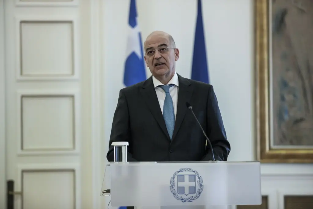 Στην Ρωσία ο Νίκος Δένδιας την Δευτέρα – Συνάντηση με Λαβρόφ