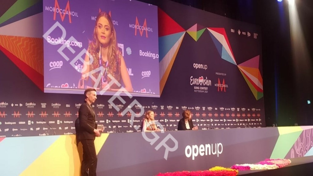 Οι πρώτες δηλώσεις της Stefania και το “λάθος” που δεν πρόσεξε κανείς (vids)