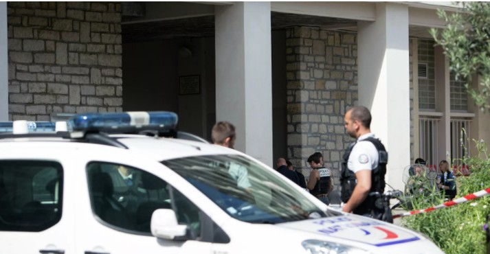 Γαλλία – Πρώην στρατιωτικός άνοιξε πυρ κατά αστυνομικών