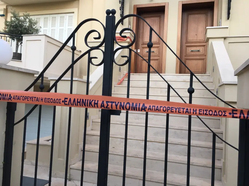 Γλυκά Νερά – Το προφίλ των αδίστακτων κακοποιών που δολοφόνησαν την 20χρονη (pics&vid)